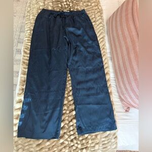 Abercrombie & Fitch Satin Pull On Pant